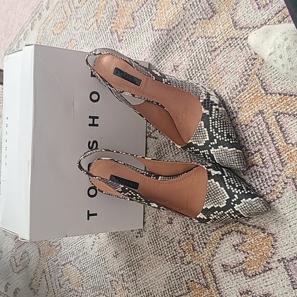 Topshop Snakeskin Pattern Heels - Picture 2 of 4